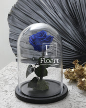 Charger l'image dans la galerie, medium-rose-eternelle→medium-rose-eternelle rose éternelle cloche rouge immortelle cadeau cadeaux entreprise mariage corporate femme fleuriste Casablanca clocheBaby classique