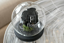 Charger l'image dans la galerie, fleurs séchées livraison cadeau cadeaux arrangement florale lys rose éternelle rose rouge fleuriste casablanca créations florales design floral décoration maison événements fleur éternelle rose immortelle éternelle rose rouge fleuriste sous cloche amour