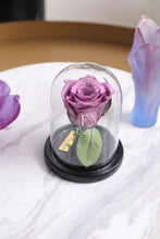 Charger l'image dans la galerie, medium-rose-eternelle→medium-rose-eternelle rose éternelle cloche rouge immortelle cadeau cadeaux entreprise mariage corporate femme fleuriste Casablanca cloche