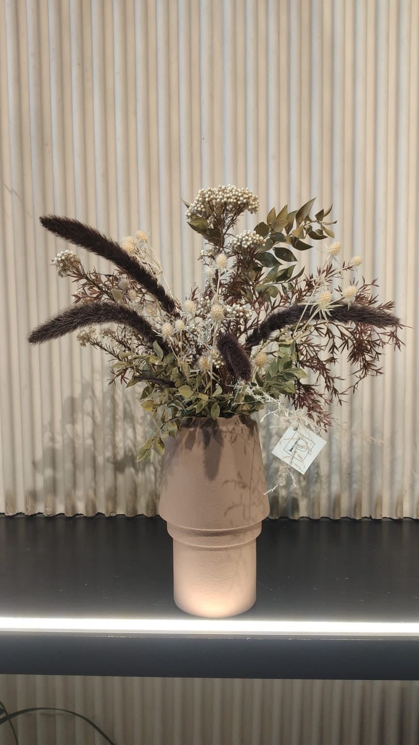 Création florale séchée nude