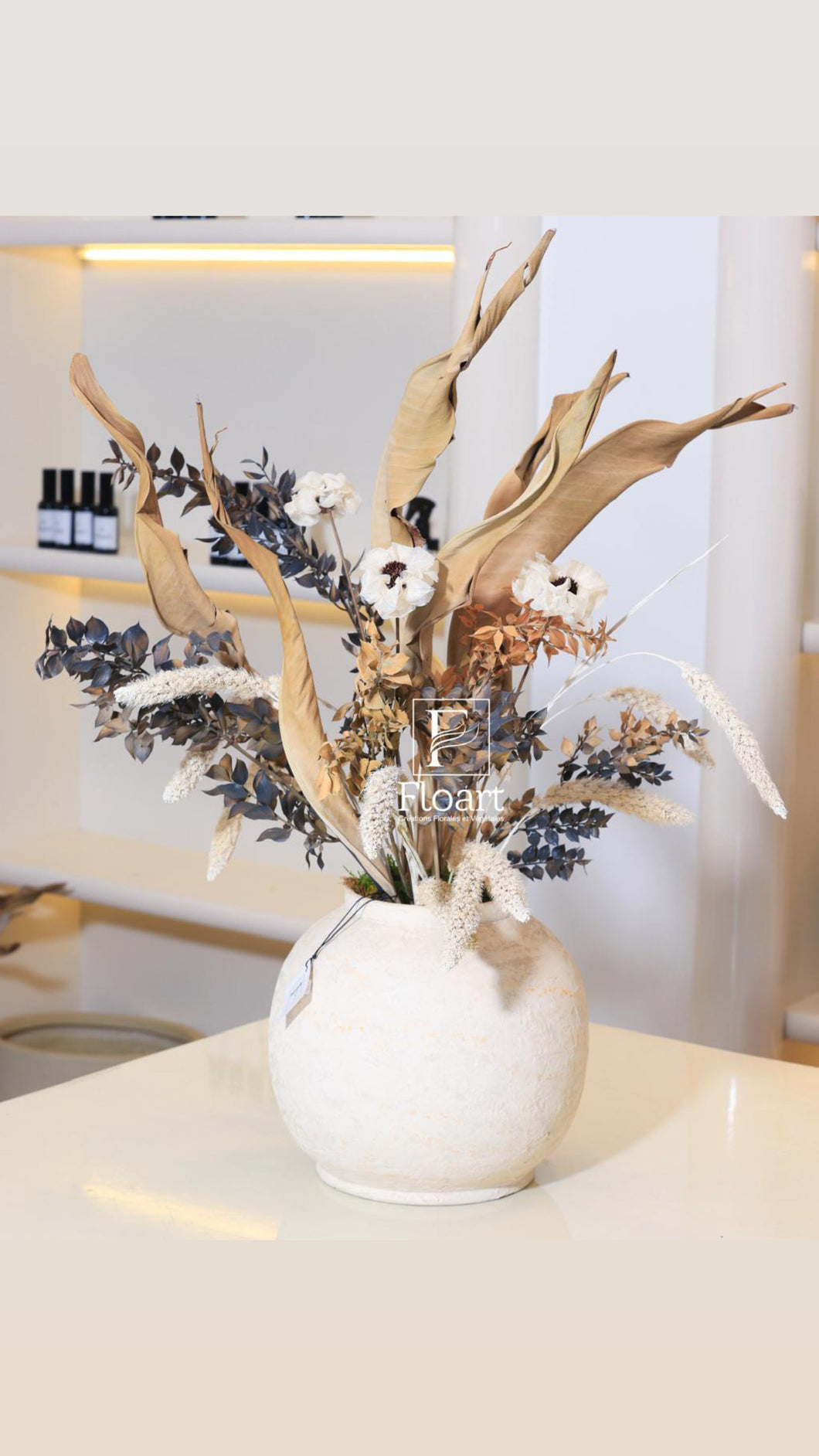Création florale séchée blanc et beige