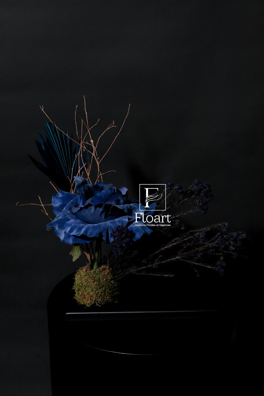 Création florale artificielle bleu ikebana